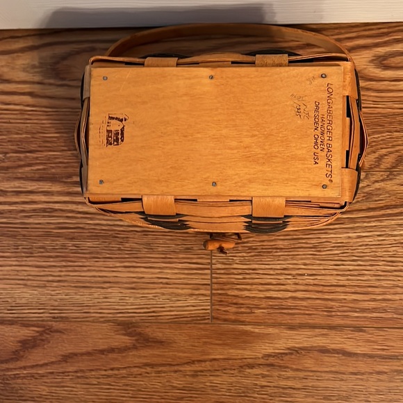 LONGABERGER  BASKET HANDWOVEN 1995  POCKETBOOK LID & CLOSURE HAS HANDLE VGC - Picture 6 of 10